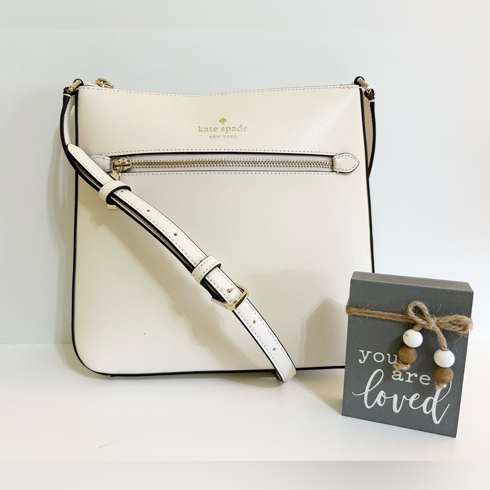 Kate Spade Large Sadie Crossbody Bag in Meringue. Includes Sm Credit Card Holder